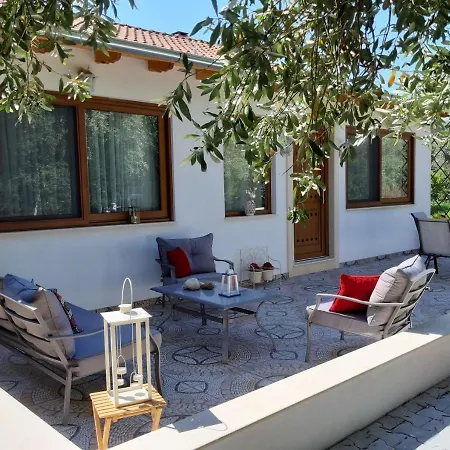 Anna - Maria Luxury *