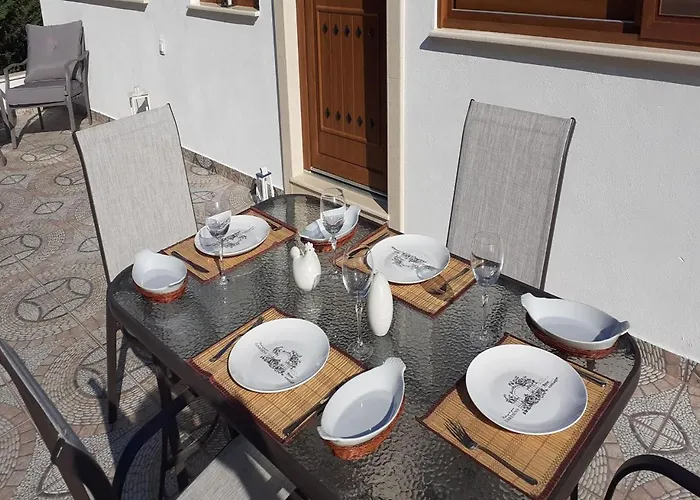 Anna - Maria Luxury *